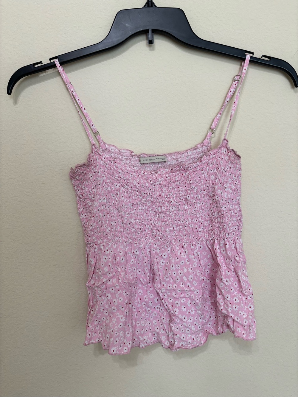 Active USA Pink Floral Smocked Cami - Picture 1 of 3